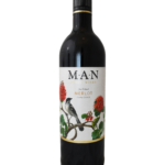MAN Family Wines Jan Fiskaal Merlot 2024 – sydafrikansk rødvin med bløde noter af mørke frugter og krydderier